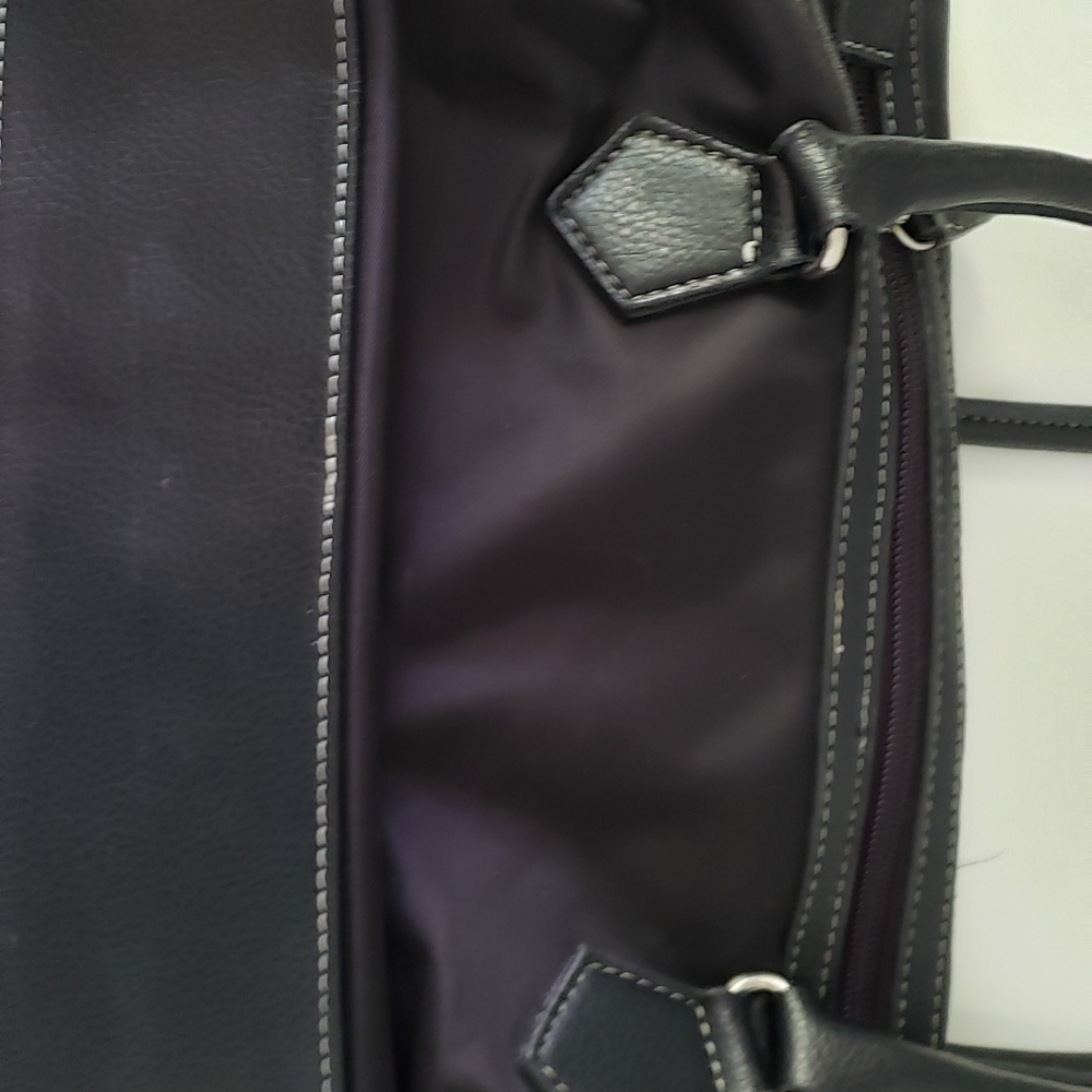 Prada handbag - Picture 8 of 10
